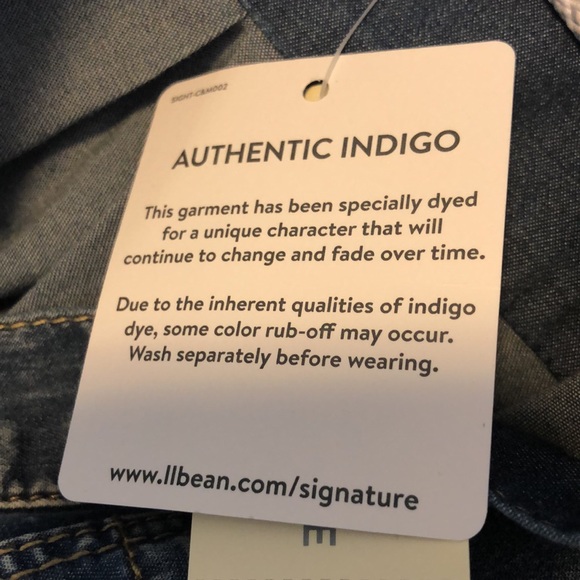 NWTs LL Bean’s Signature exclusive line Stretch lightly faded denim Shirt - Picture 9 of 10
